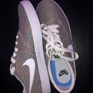 lord and taylor nike sneakers